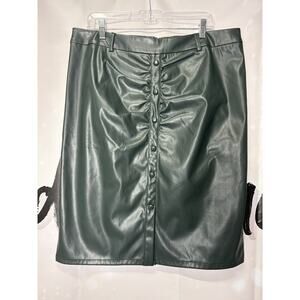 Belle Poque faux leather skirt dark green button rouched front zip‎ back Work 2X